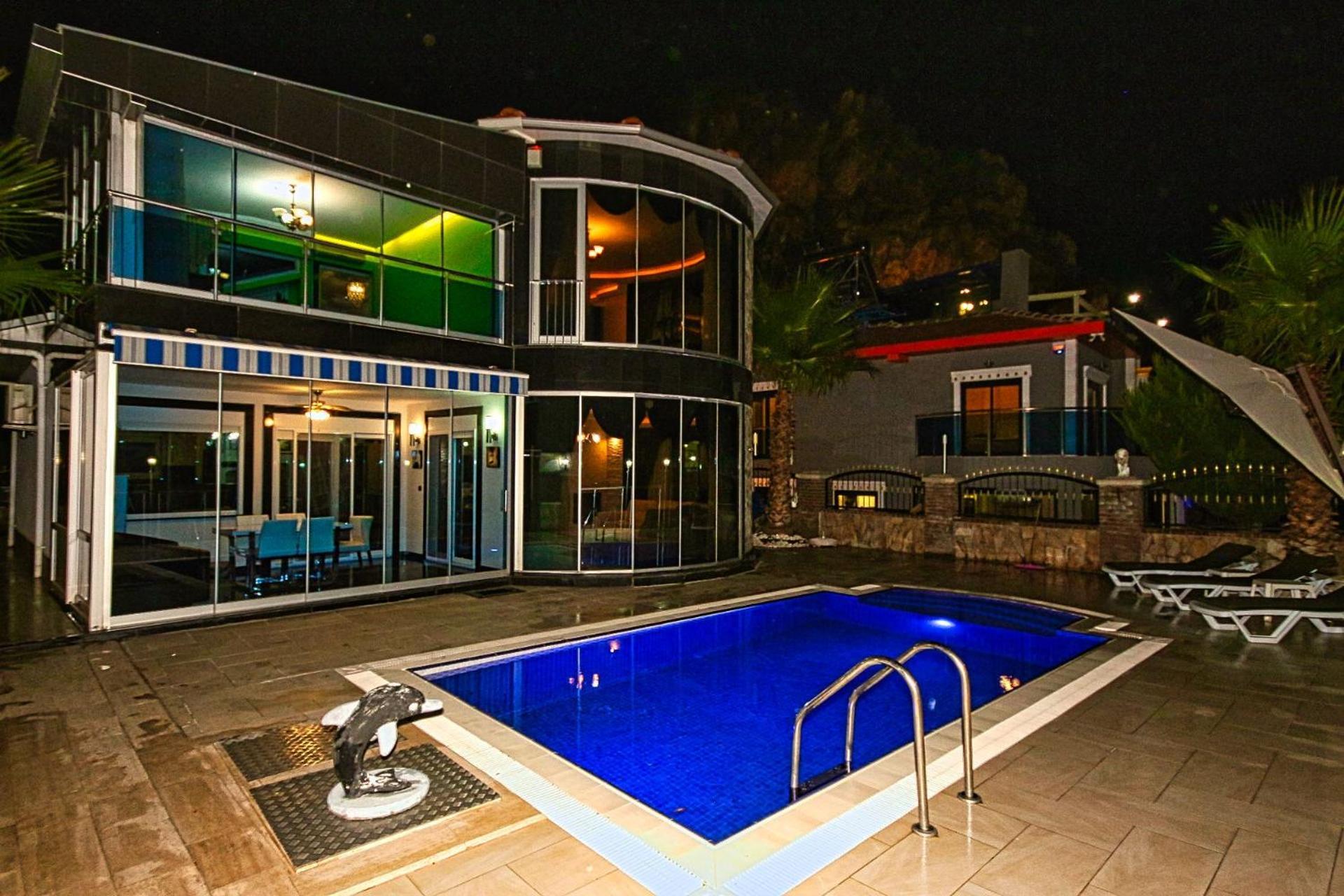 - Luxus - Pool - Whirlpool - - Kestel Villaer Alanya